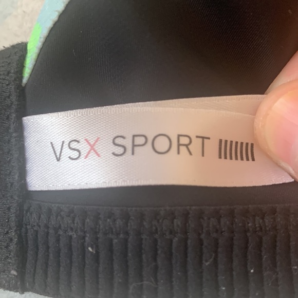 I am selling this bra because it’s took large for my breast - Picture 3 of 5